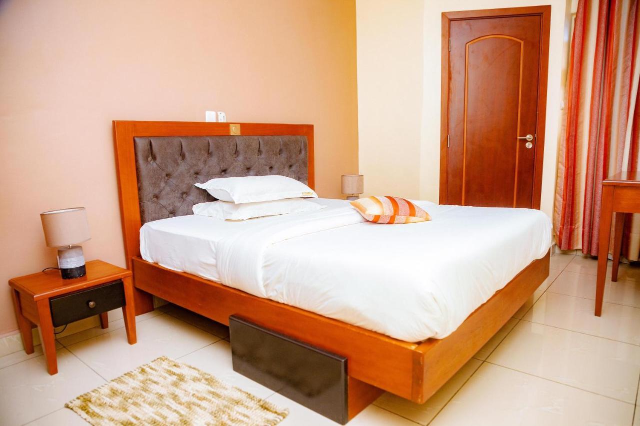 Apartamento Loumia Premium Bonapriso Douala Exterior foto